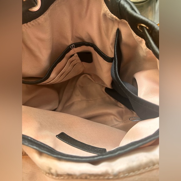 Levenger Bag pack - Picture 4 of 9